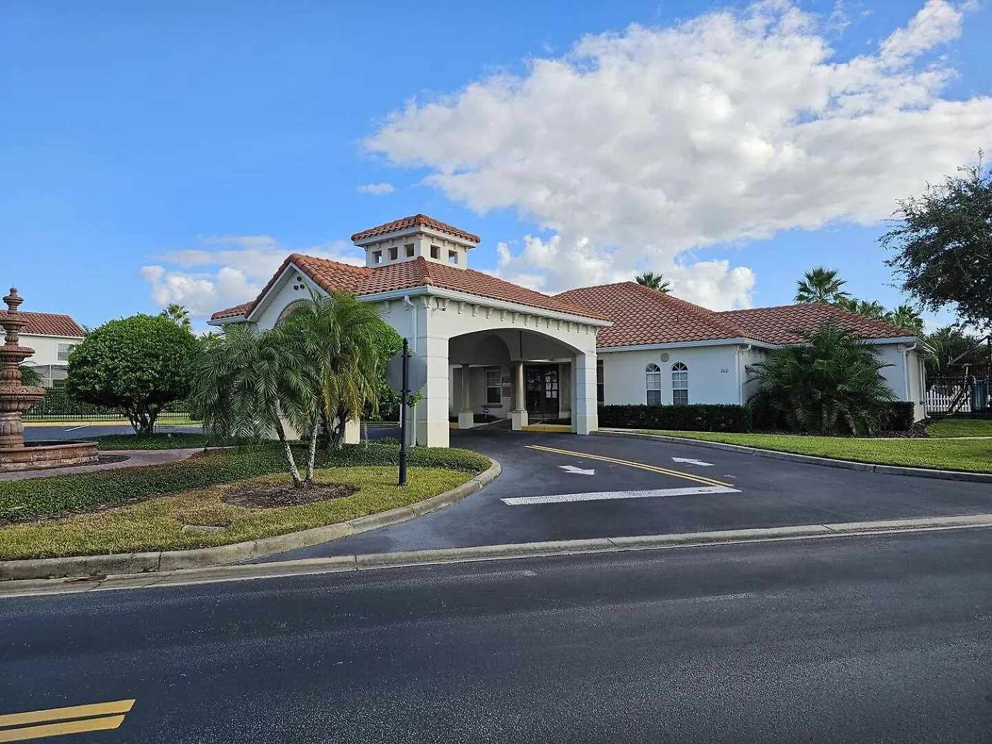 Holiday home Gated, Private Pool, Pool Table, 8 Miles To Disney, 21 Miles To Universal, Wifi Davenport United States