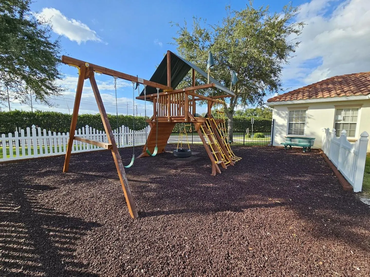 Gated, Private Pool, Pool Table, 8 Miles To Disney, 21 Miles To Universal, Wifi Davenport Holiday home