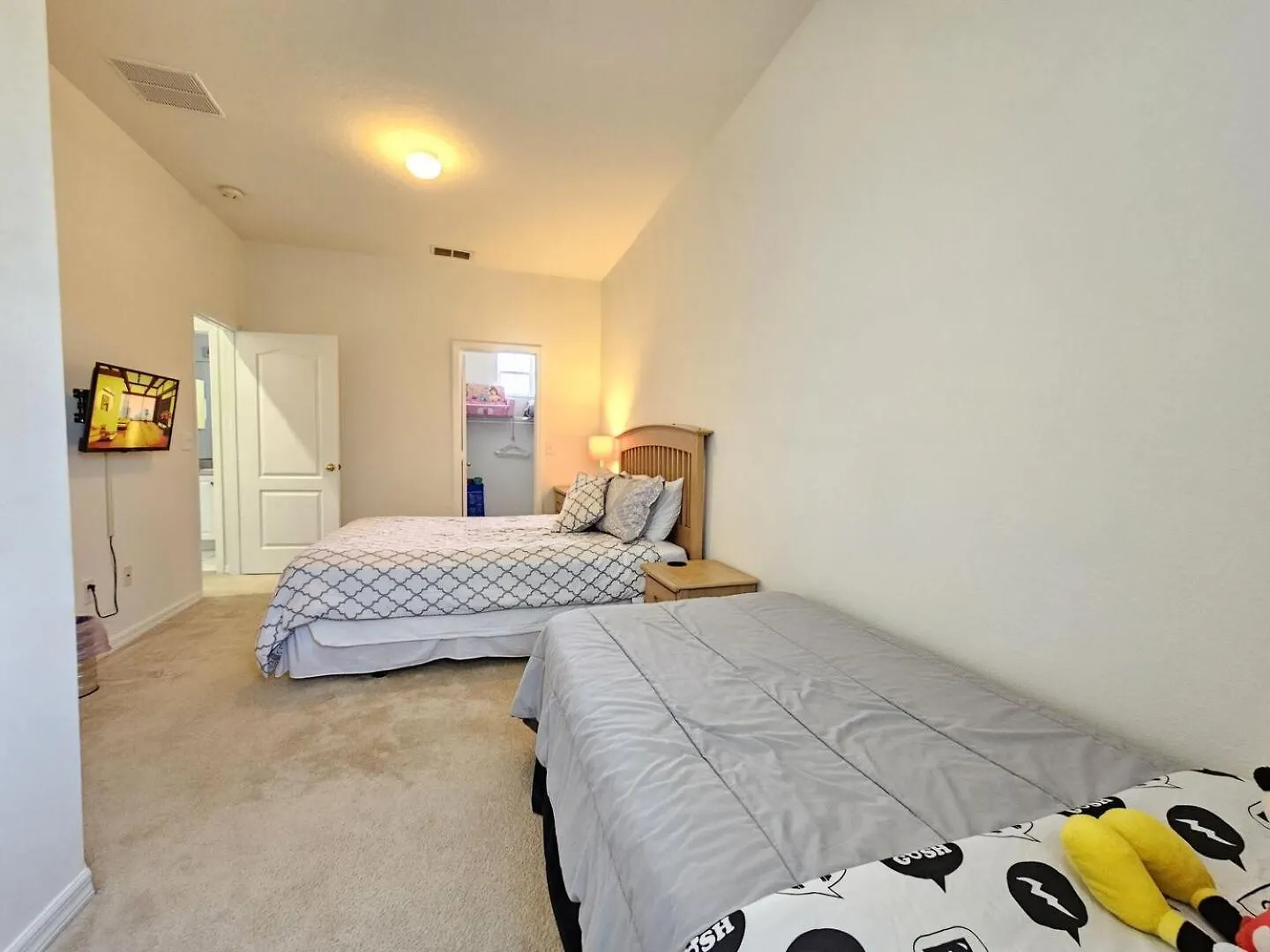 Holiday home Gated, Private Pool, Pool Table, 8 Miles To Disney, 21 Miles To Universal, Wifi Davenport United States