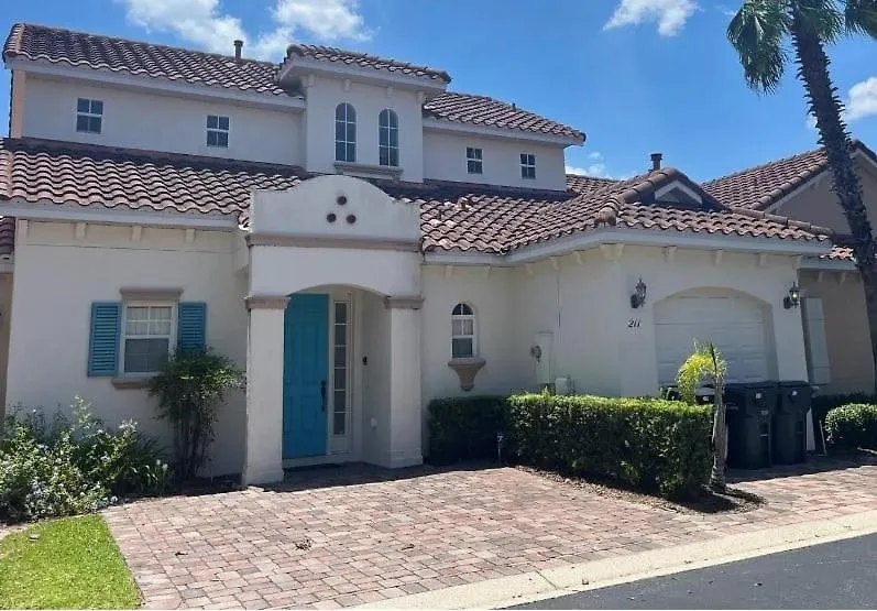 Holiday home Gated, Private Pool, Pool Table, 8 Miles To Disney, 21 Miles To Universal, Wifi Davenport