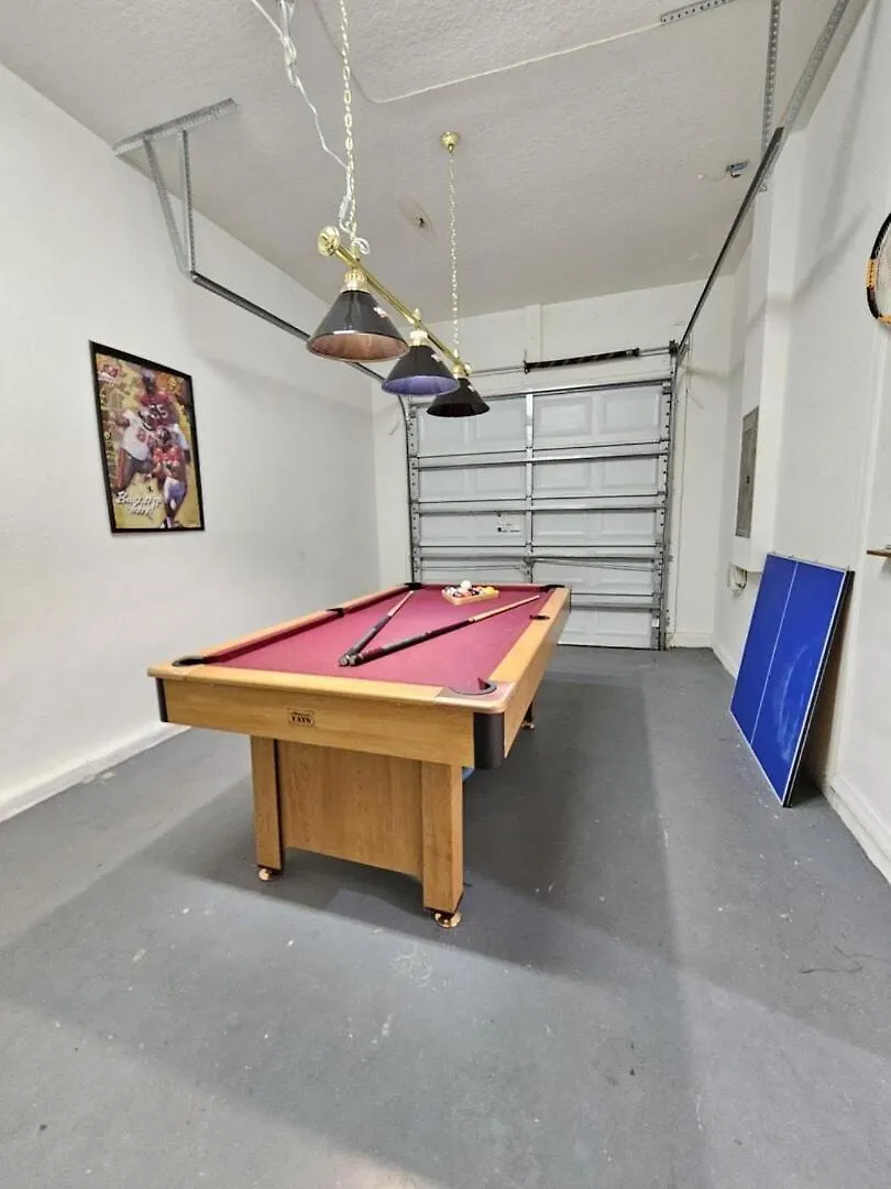 Gated, Private Pool, Pool Table, 8 Miles To Disney, 21 Miles To Universal, Wifi Davenport Holiday home